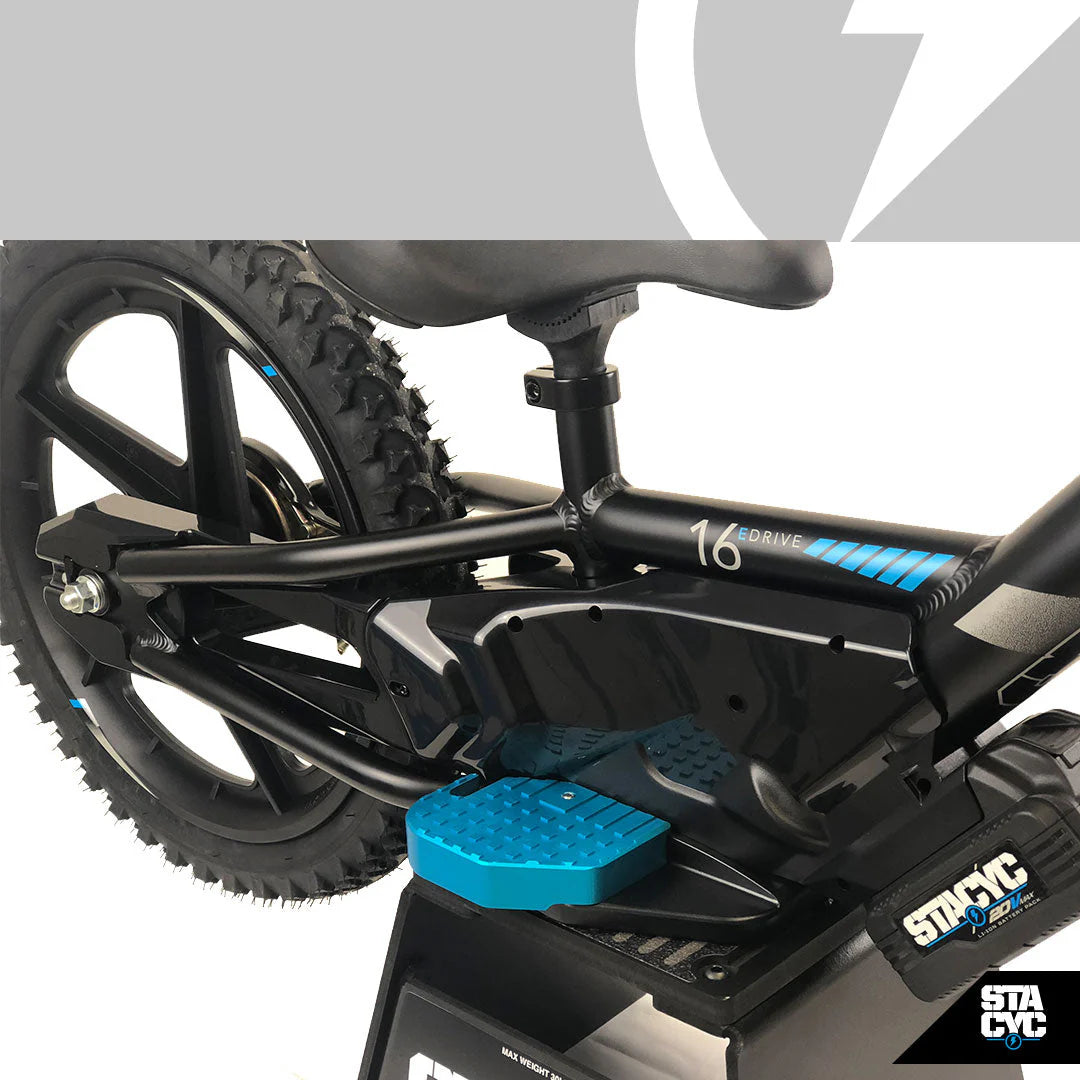 Extended Footrest (CYAN)